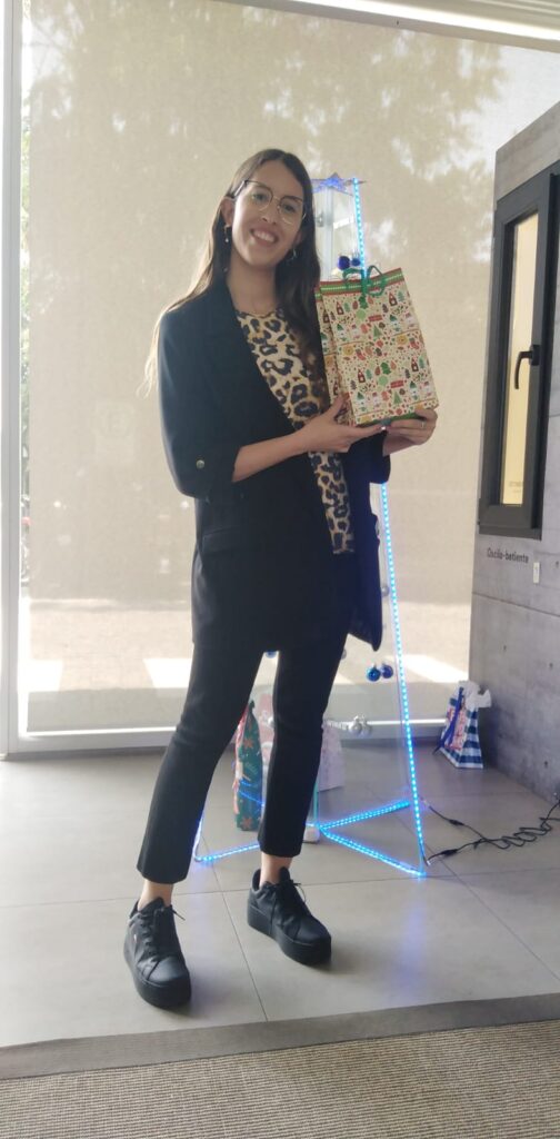 WhatsApp Image 2023-12-20 at 14.10.07 (1)